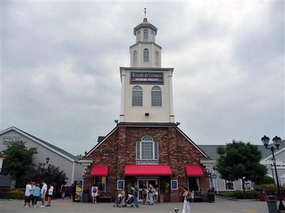 Woodbury Common Premium Outlets, New York